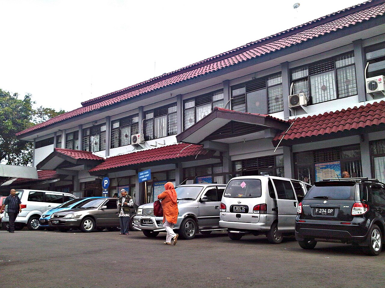 Petugas SAMSAT buton utara
